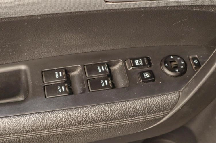 KIA Sorento 8 из 19