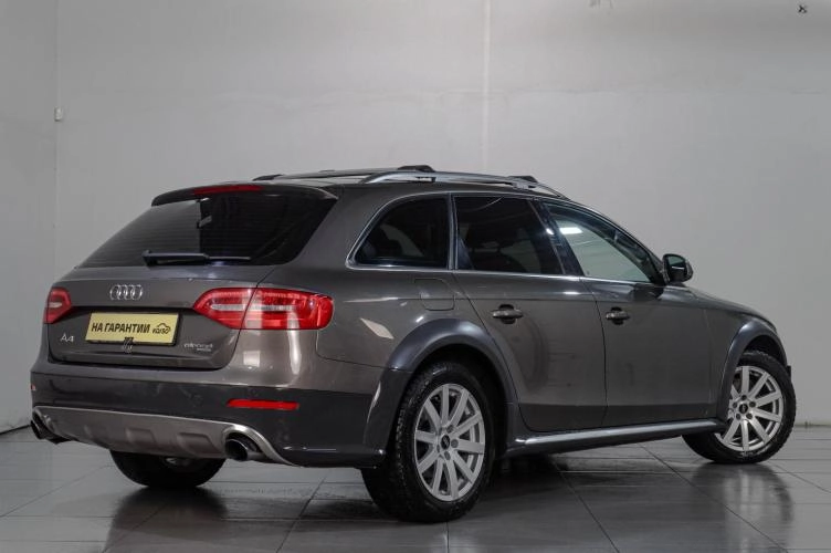 Audi A4 6 из 6