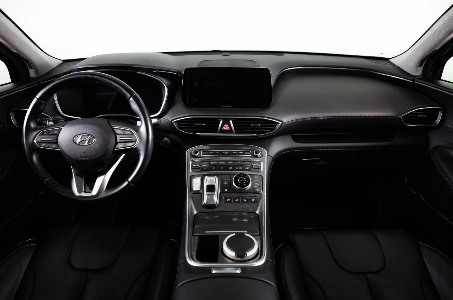 Hyundai Santa Fe 16 из 28