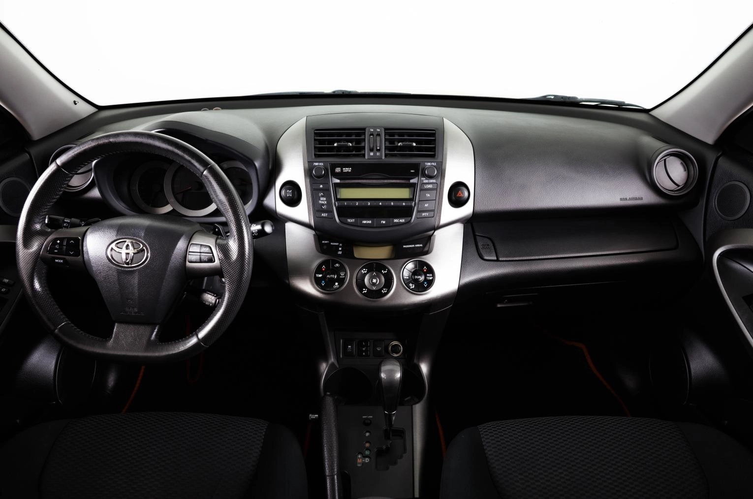 Toyota RAV4 13 из 24