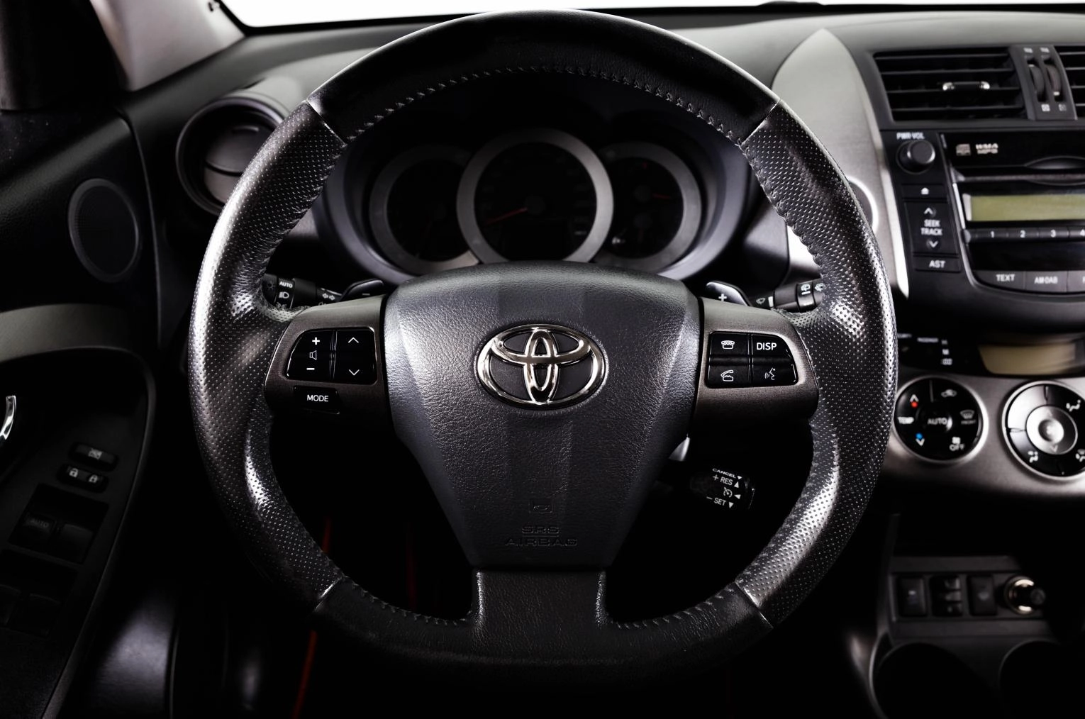 Toyota RAV4 15 из 24