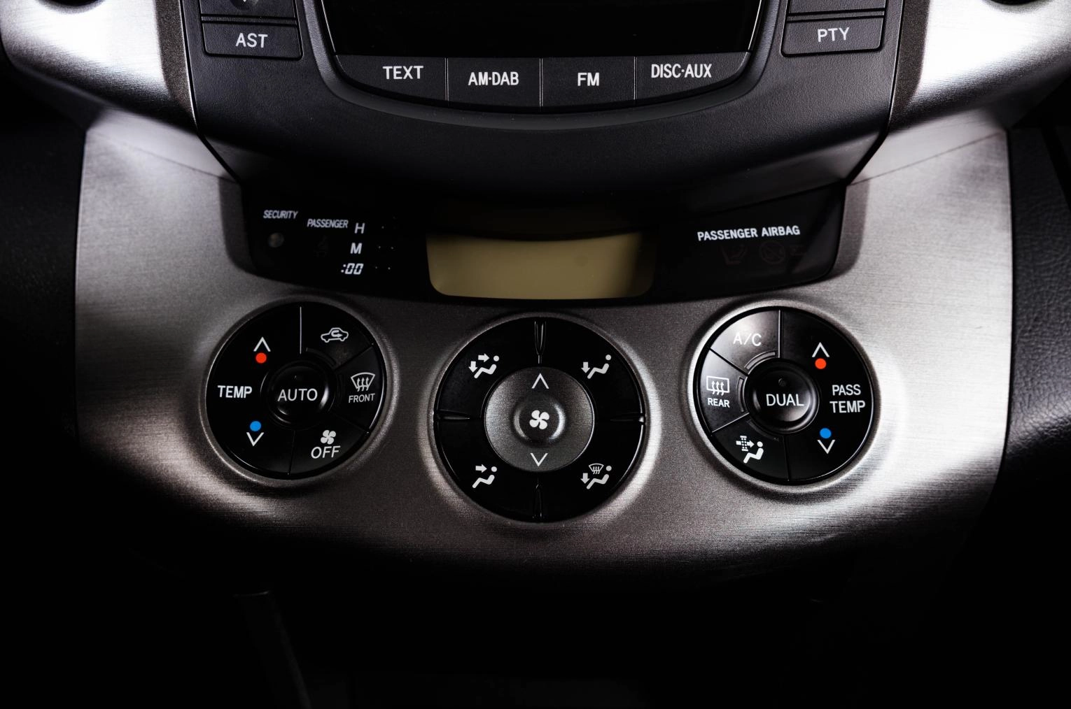 Toyota RAV4 19 из 24