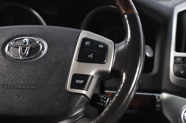 Toyota Land Cruiser 13 из 18