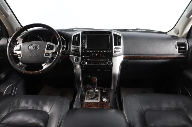 Toyota Land Cruiser 8 из 18