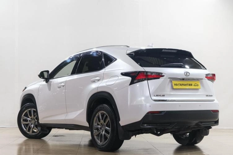 Lexus NX 4 из 6