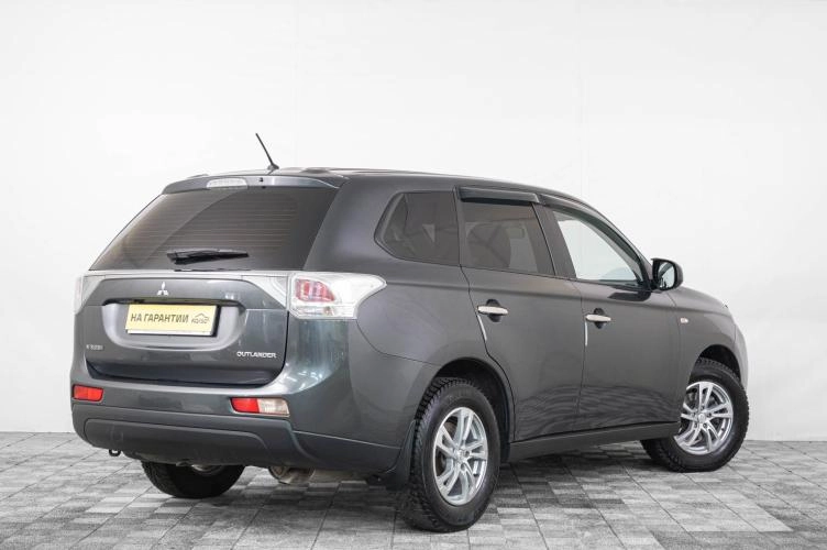 Mitsubishi Outlander 6 из 6