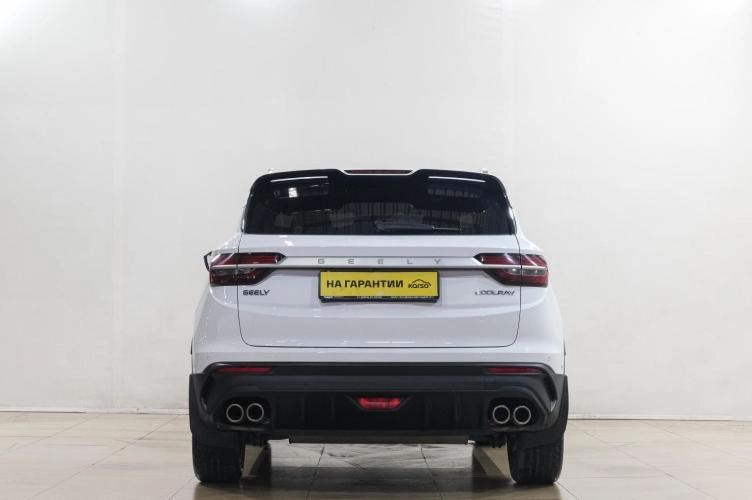 Geely Coolray 5 из 6