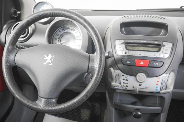 Peugeot 107 12 из 18