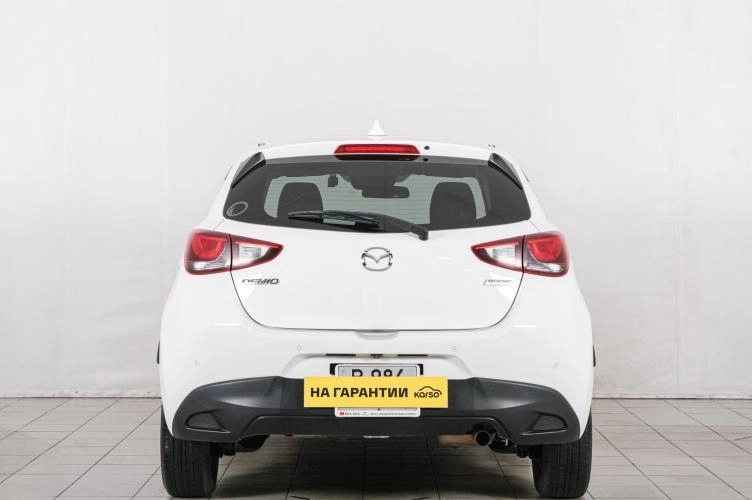 Mazda Demio 5 из 6