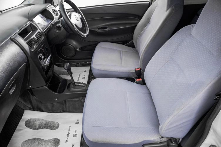 Daihatsu Mira 18 из 19