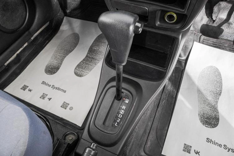 Daihatsu Mira 16 из 19