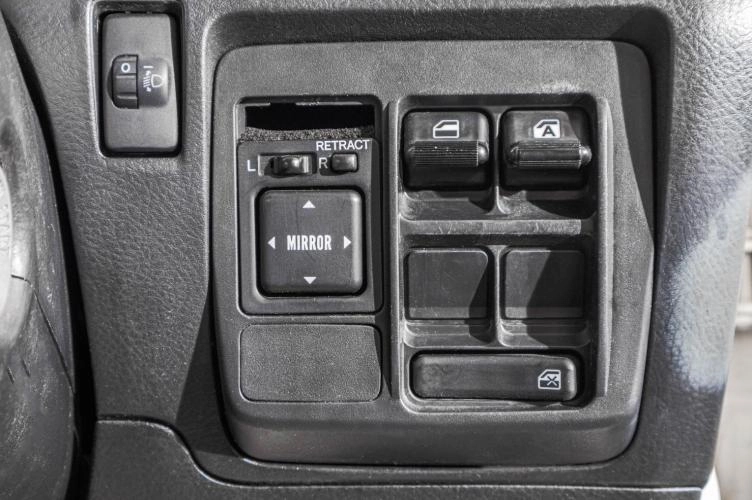 Daihatsu Mira 11 из 19
