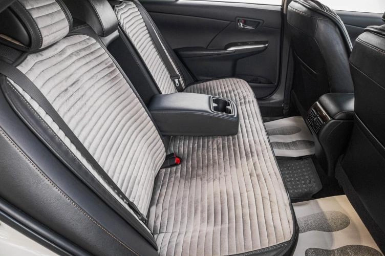 Toyota Camry 27 из 30