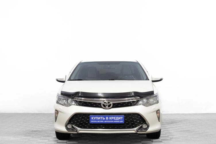 Toyota Camry 2 из 6