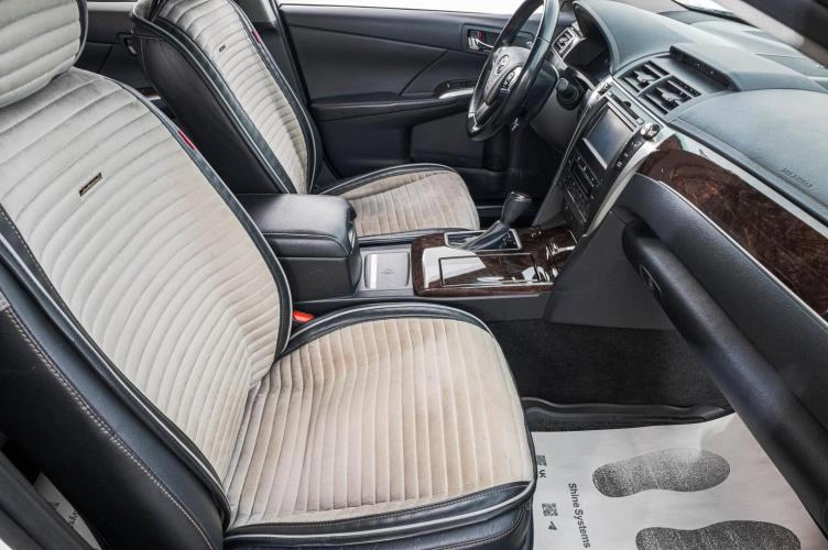 Toyota Camry 23 из 30