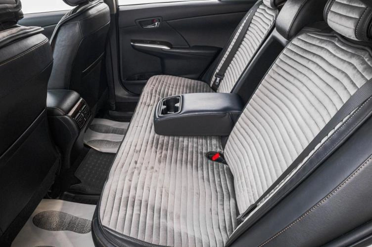 Toyota Camry 25 из 30