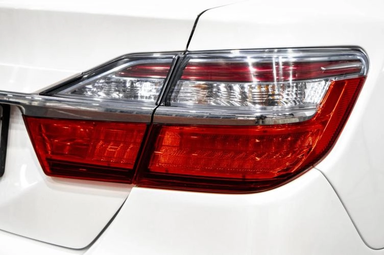 Toyota Camry 8 из 30