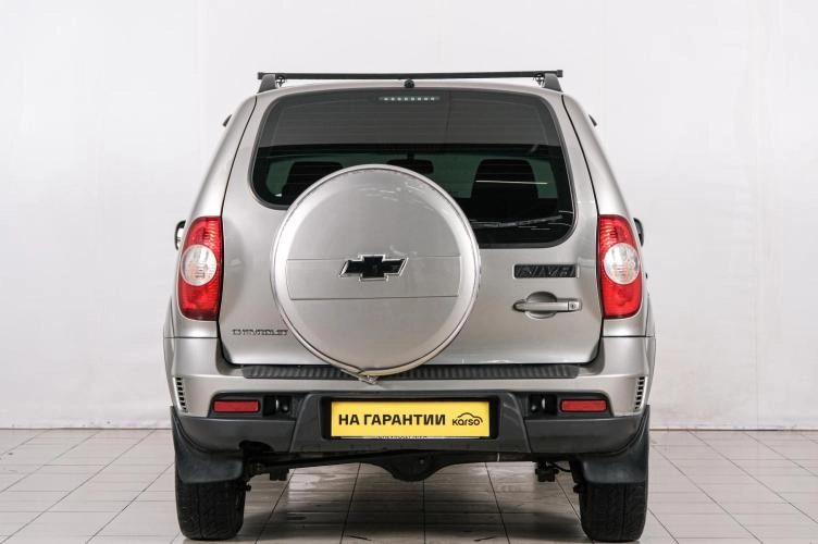 Chevrolet Niva 5 из 6