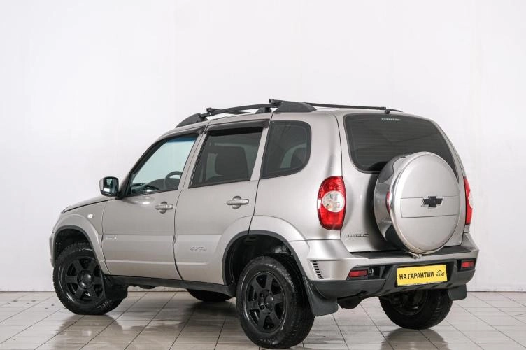 Chevrolet Niva 4 из 6