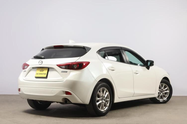 Mazda Axela 6 из 6