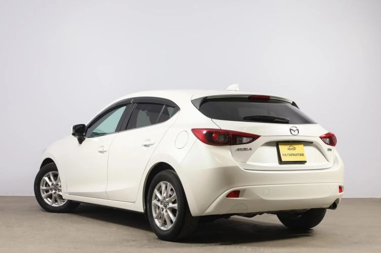 Mazda Axela 4 из 6