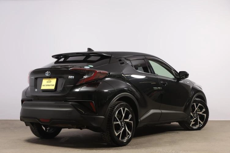 Toyota C-HR 6 из 6