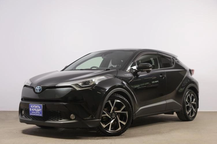Toyota C-HR 3 из 6