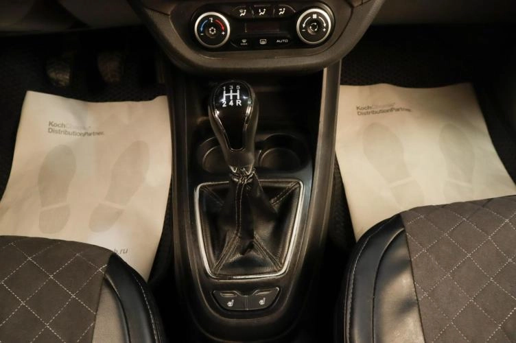 ВАЗ (LADA) Vesta 14 из 15