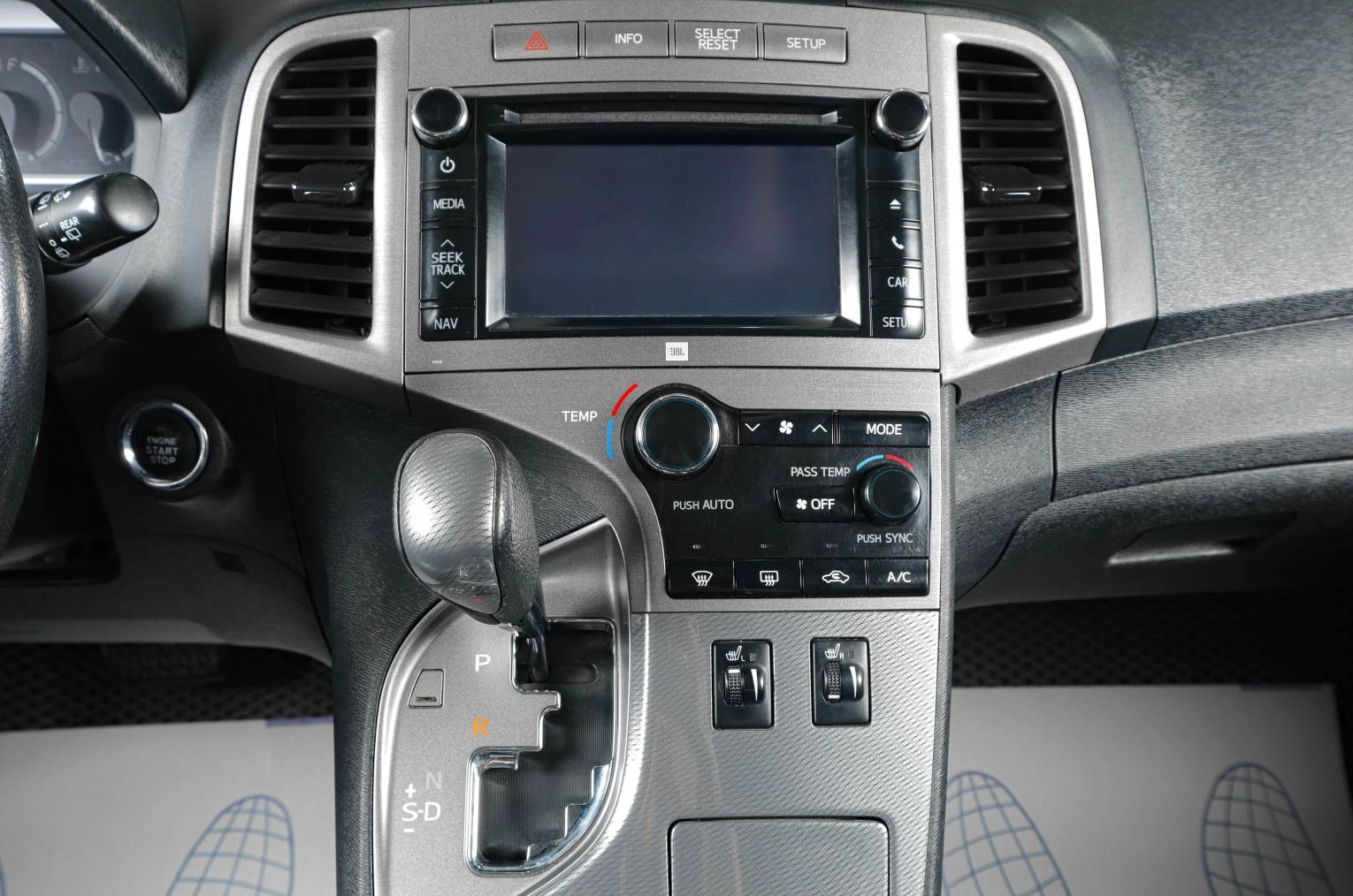 Toyota Venza 16 из 21