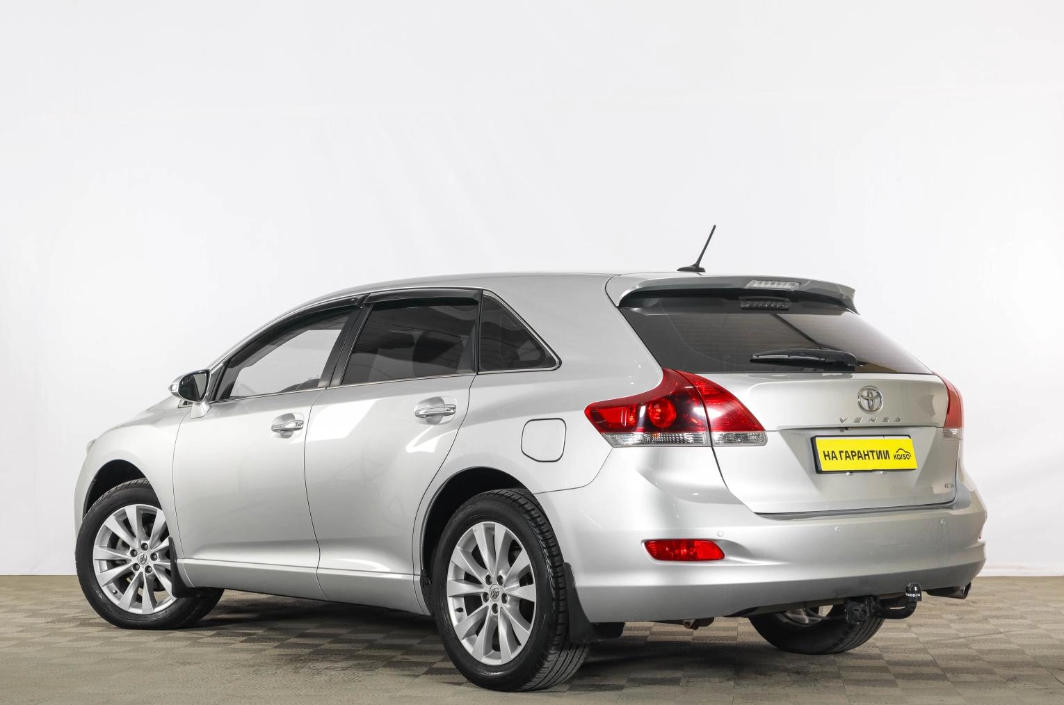 Toyota Venza 4 из 21