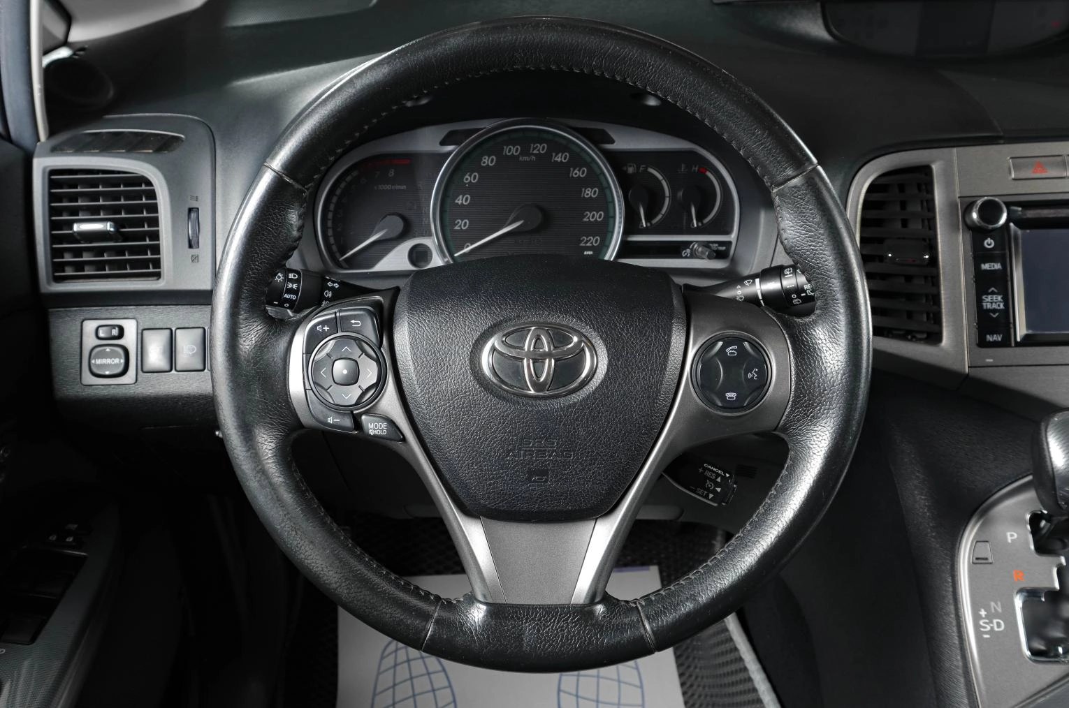 Toyota Venza 13 из 21