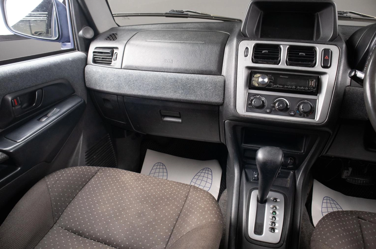 Mitsubishi Pajero iO 11 из 15