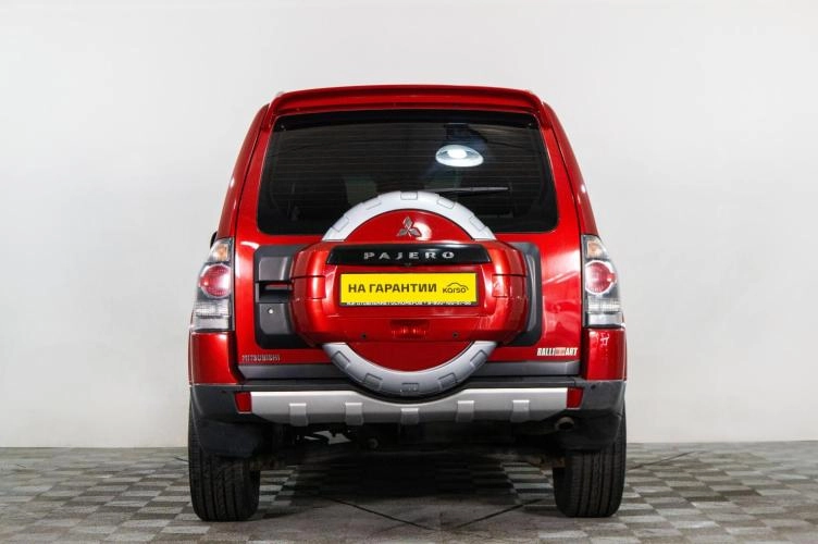 Mitsubishi Pajero 5 из 6