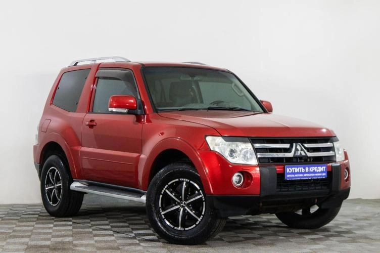 Mitsubishi Pajero 1 из 6