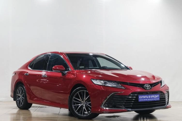 Toyota Camry 1 из 6
