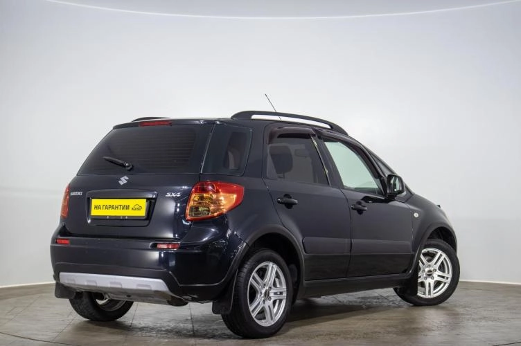 Suzuki SX4 4 из 6