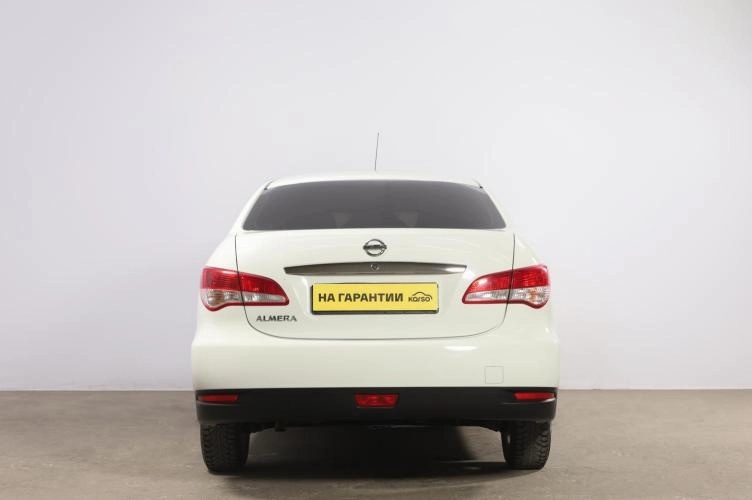 Nissan Almera 5 из 6