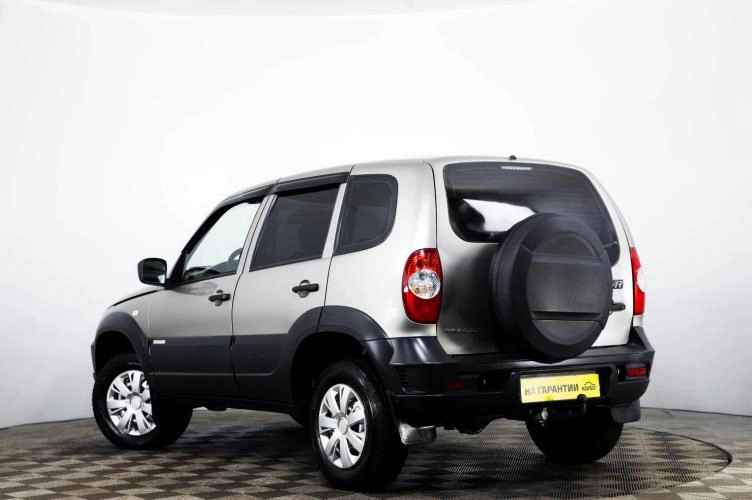 Chevrolet Niva 6 из 6