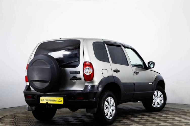 Chevrolet Niva 4 из 6