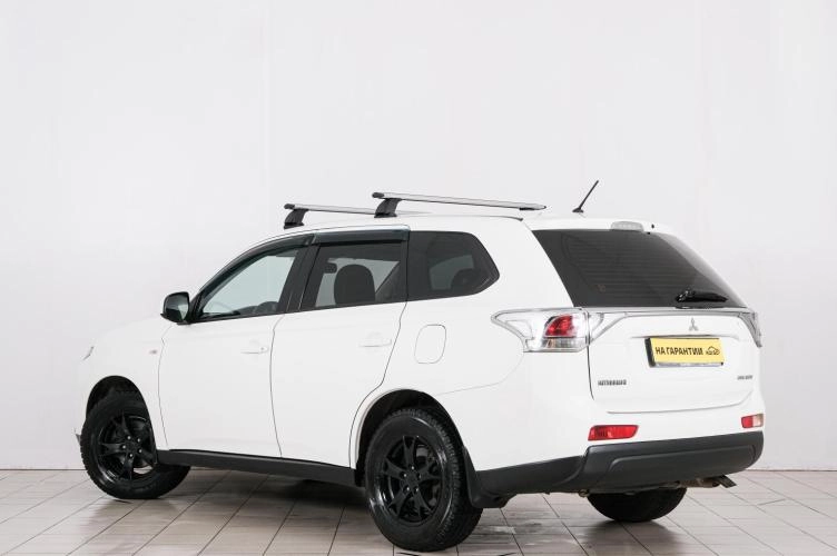 Mitsubishi Outlander 4 из 6