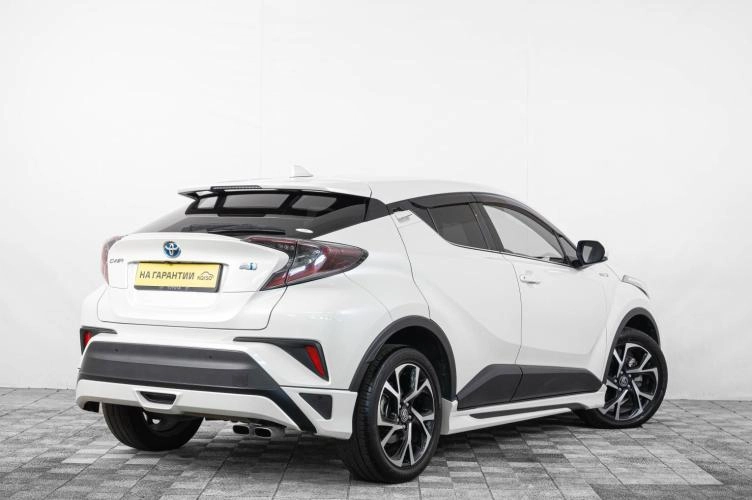 Toyota C-HR 6 из 6