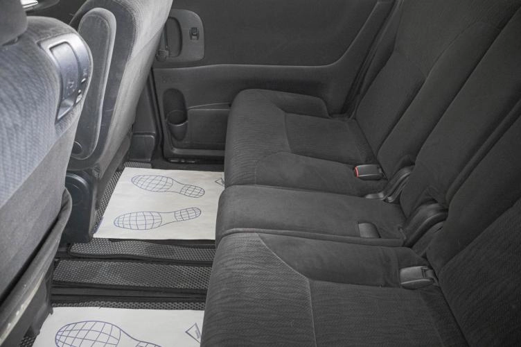 Nissan Serena 9 из 18