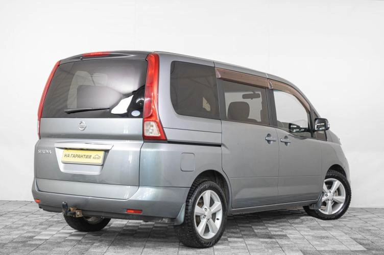 Nissan Serena 6 из 6