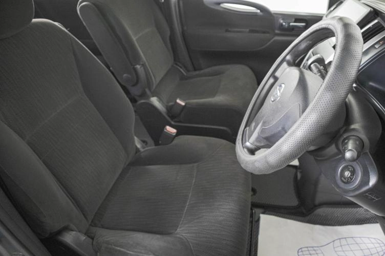 Nissan Serena 11 из 18
