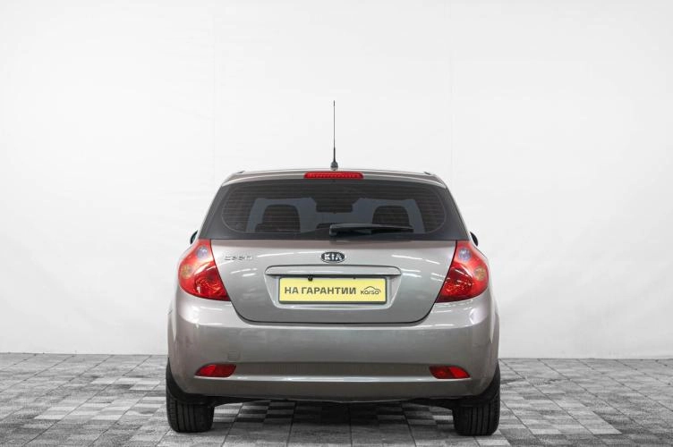 KIA cee'd 5 из 6