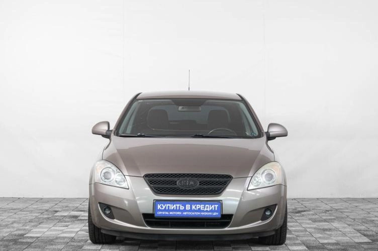 KIA cee'd 2 из 6
