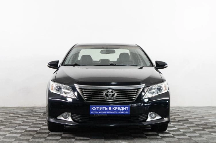 Toyota Camry 2 из 6