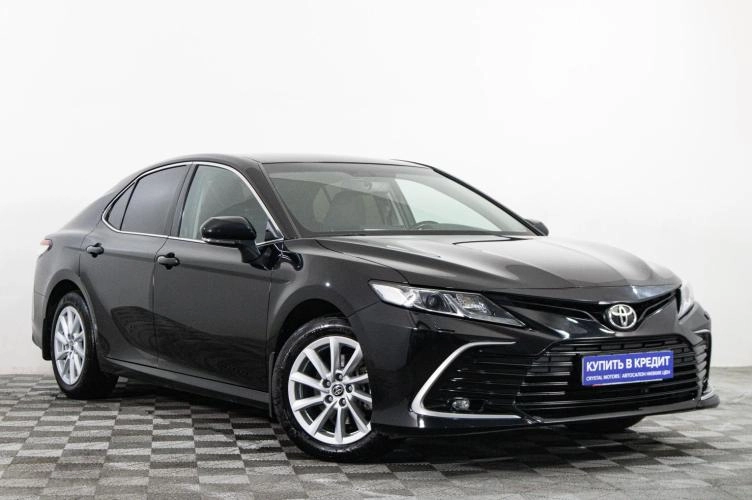 Toyota Camry 1 из 6