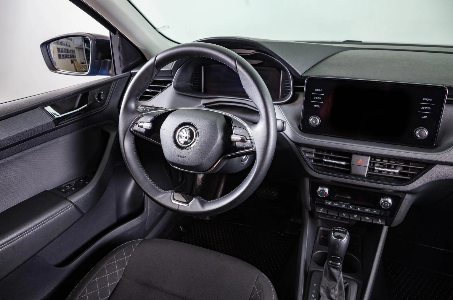 Skoda Rapid 12 из 25