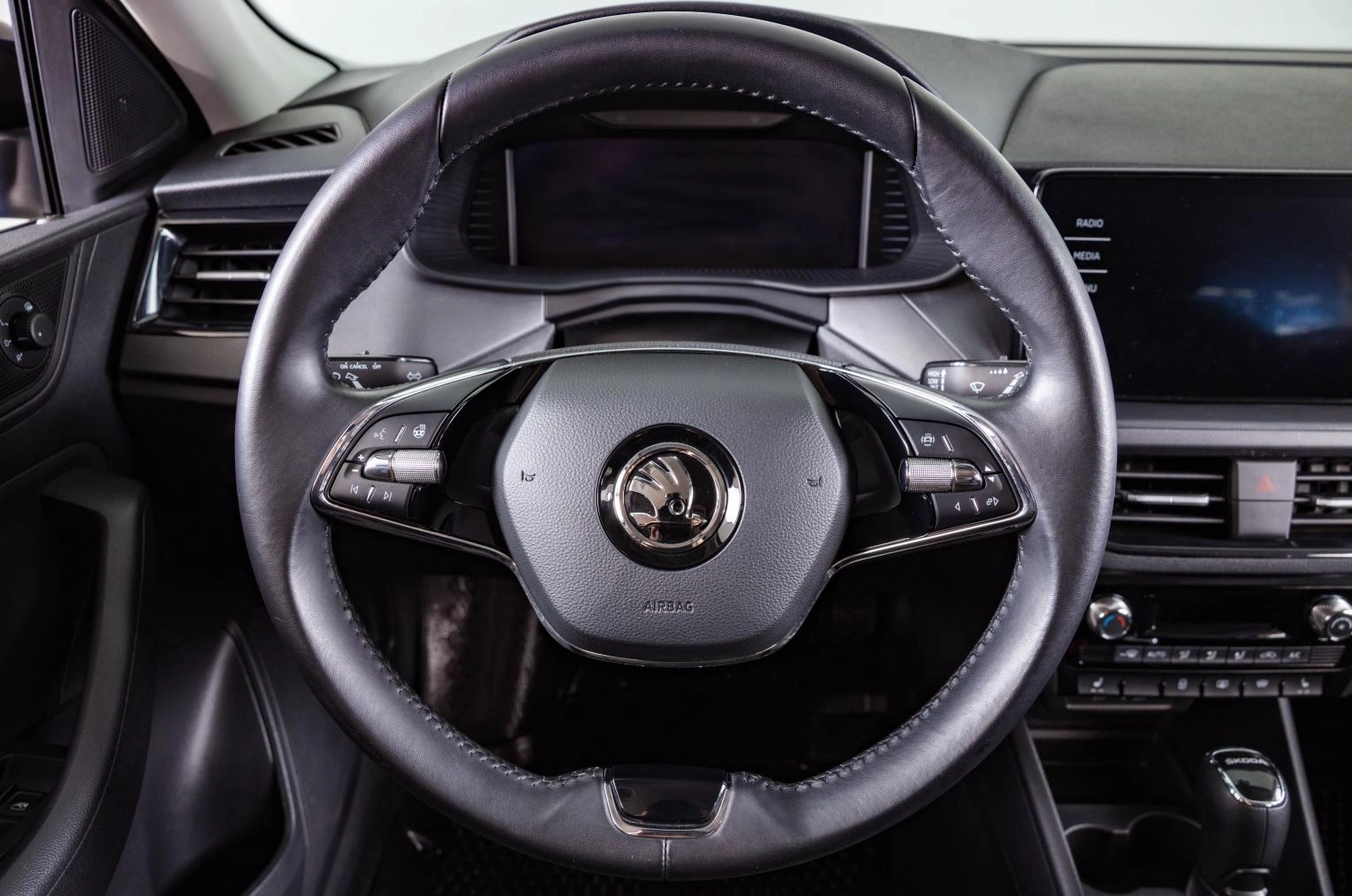 Skoda Rapid 15 из 25